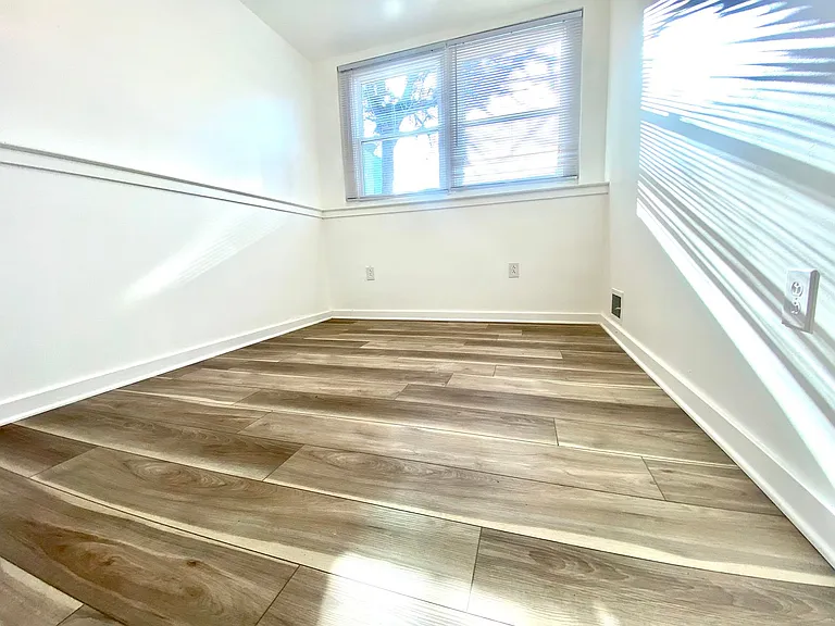 4007-4011 Aspen St — Photo 35