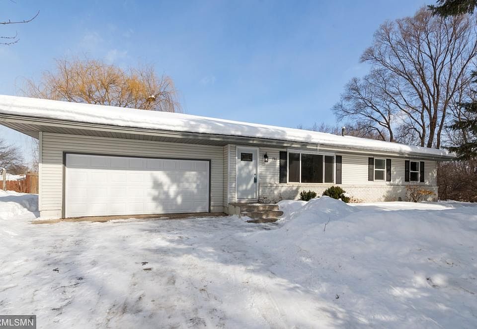 1st image of 701 114th Ln NE