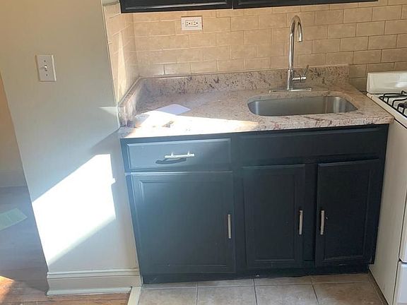 2nd image of 2090 Concourse Vlg E #42BB
