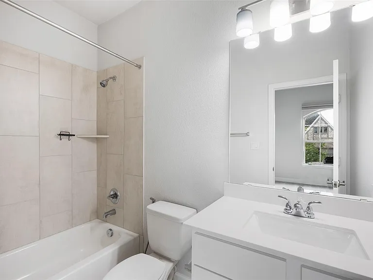 1432 Mulberry Oak Ln — Photo 29