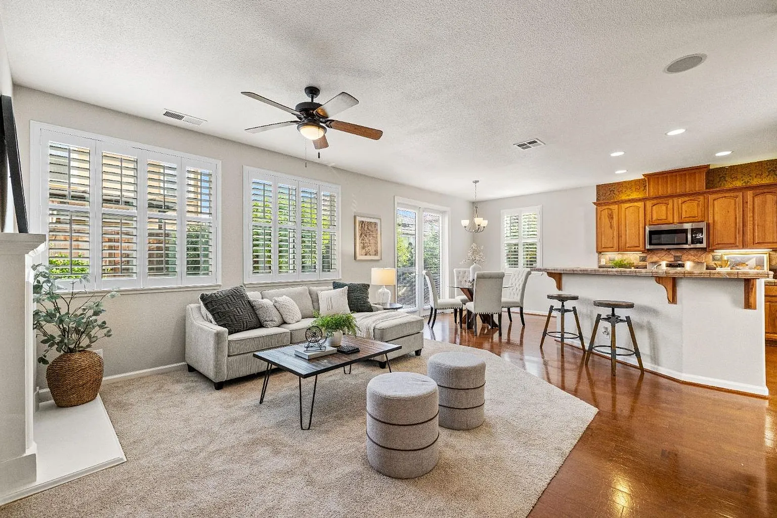 9987 Macabee Ln photo 1