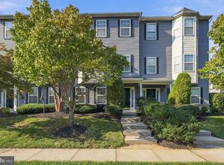 6 Turtle Ct, Delanco, NJ 08075