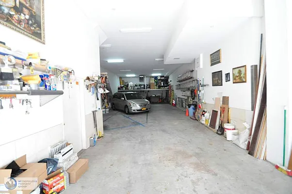 Rented by Metropolitan Property Group | media 19