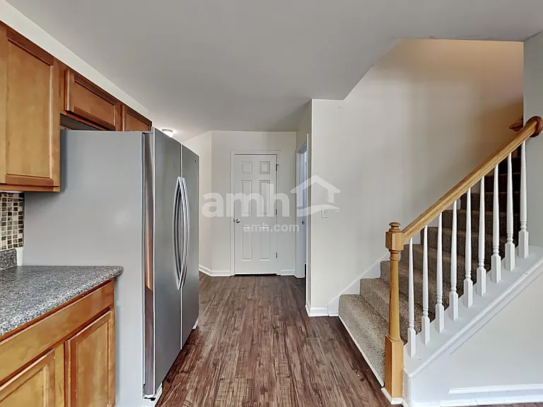 3805 Hawk Tail Dr — Photo 4