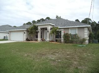 667 NW Grenada St, Port Saint Lucie, FL 34983