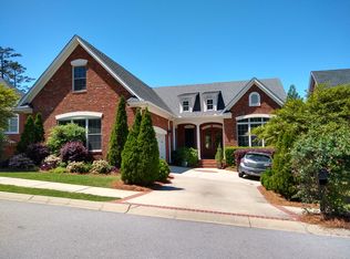 129 Pilgrim Point Dr, Lexington, SC 29072