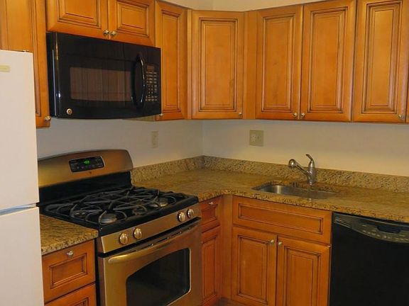 3rd image of 1600 Church Rd APT A108