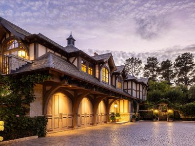 2 La Pradera Ln, Carmel, CA, 93923