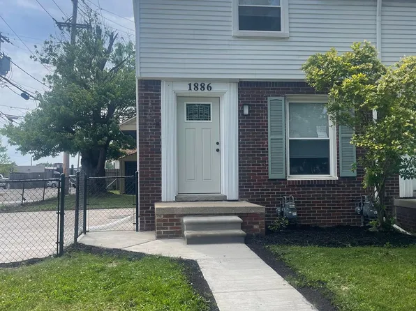 1886 15th St, Wyandotte, MI 48192