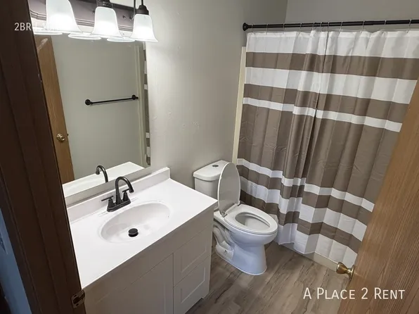 1733 Hemlock Dr APT A, Reedsburg, WI 53959