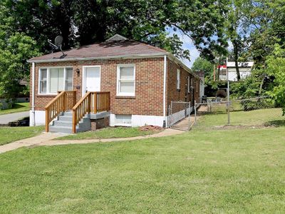 4403 Rosewood Ave, Saint Louis, MO, 63120