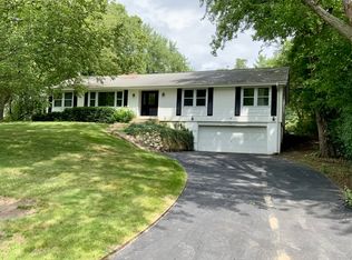 1013 Prairie Ave, Barrington, IL 60010