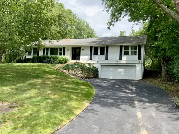 1013 Prairie Ave, Barrington, IL 60010