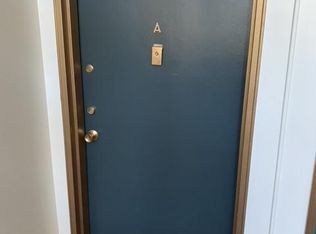 31 Grove St #A, Chestnut Hill, MA 02467