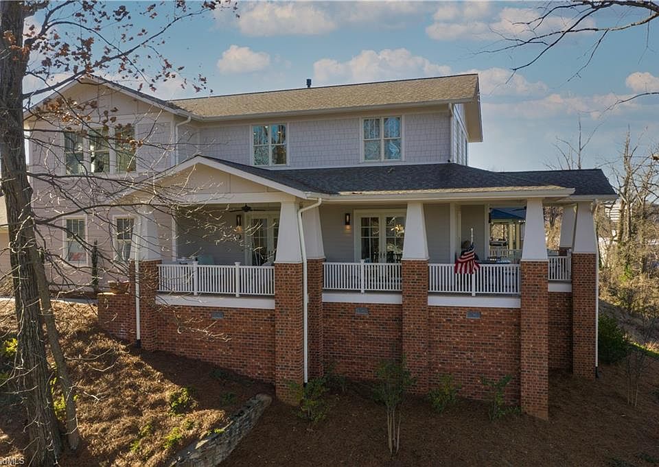 1st image of 292 Glade View Ct