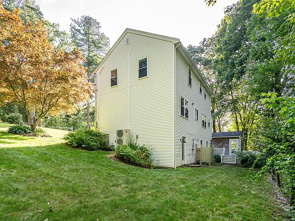 4th image of 7 Duffield Rd