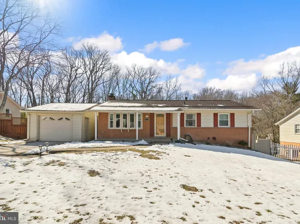 2217 Windjammer Dr, Woodbridge, VA 22192