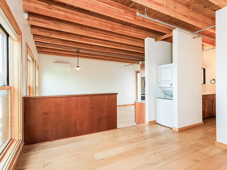 1515 N Rosa Parks Way — Photo 23
