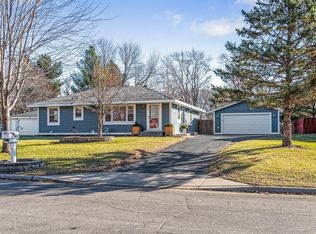 8417 Heron Ave S, Cottage Grove, MN 55016