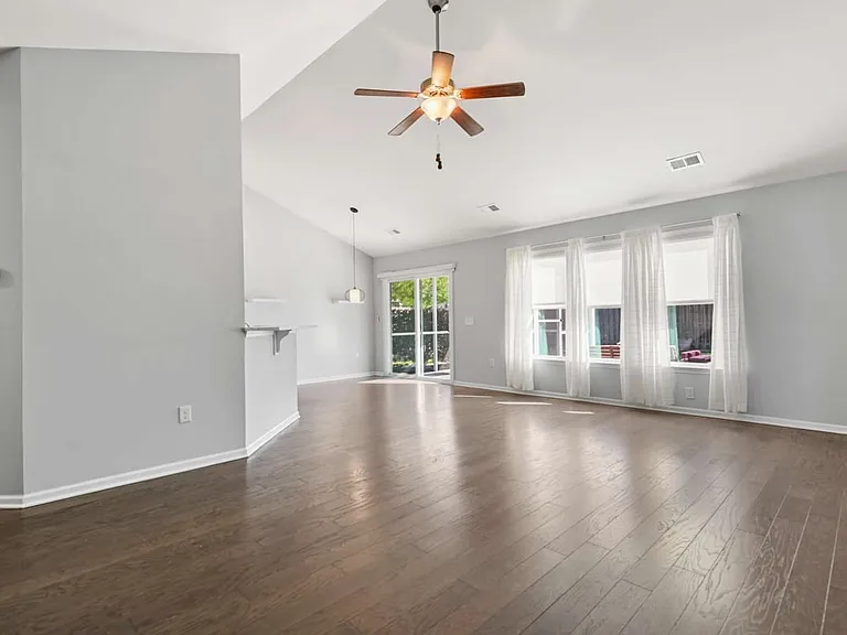 3368 Kinross Ct — Photo 3