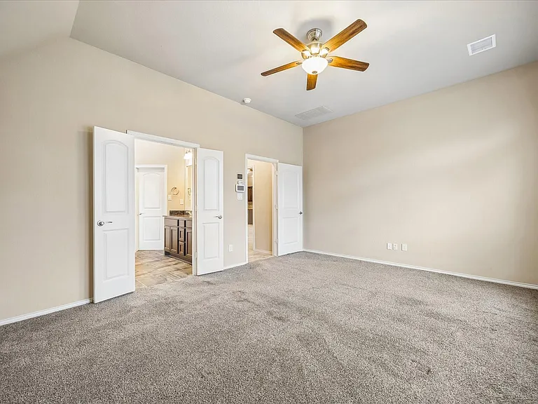 2919 Rivermist Ln — Photo 3