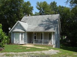 3 Hilltop Ct, Fredericksburg, VA 22405