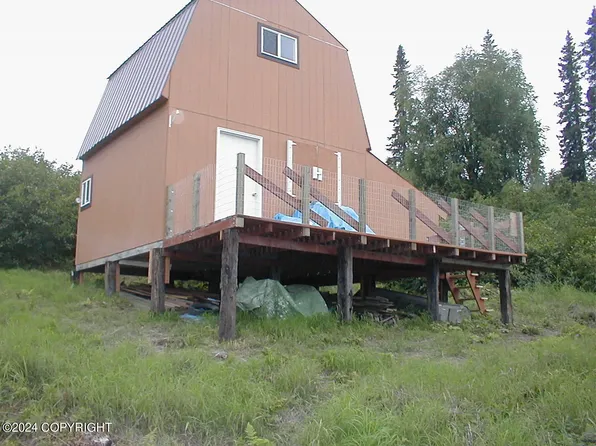 L18 B Rd #3, Skwentna, AK 99667