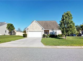 2706 Dandelion Dr, High Point, NC 27265