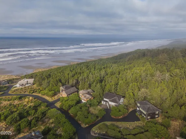 4147 NW Hidden Lake Loop, Waldport, OR 97394