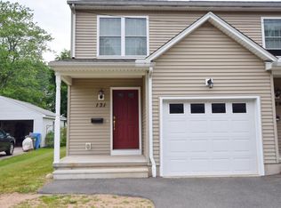 131 Woodland St, Manchester, CT 06042