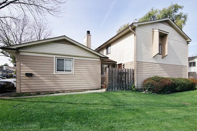 1st image of 736 Grouse Ct #0