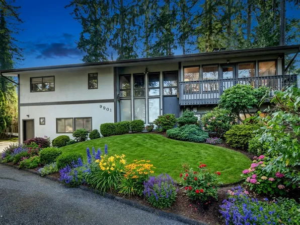 9901 NE 32nd St, Bellevue, WA 98004
