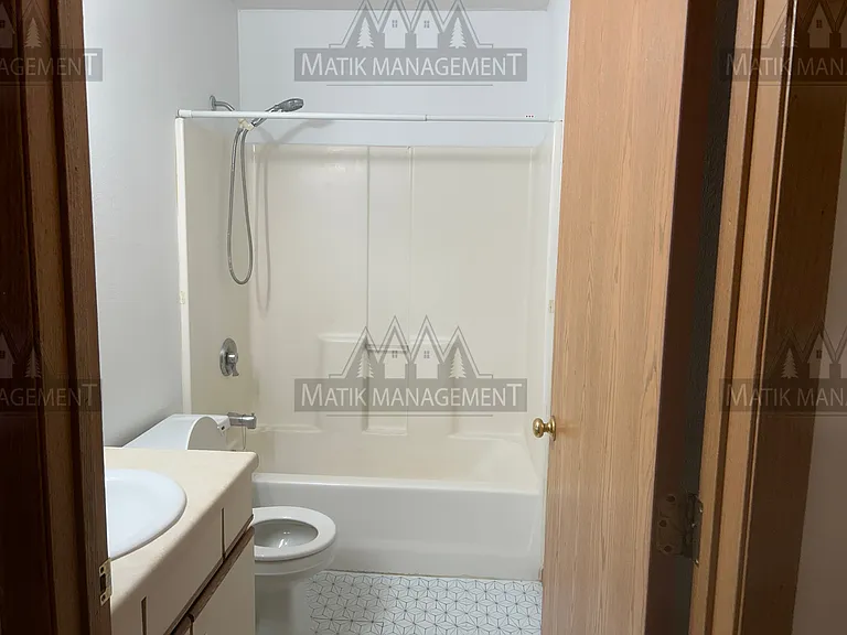 2623 Malmquist Ave — Photo 6