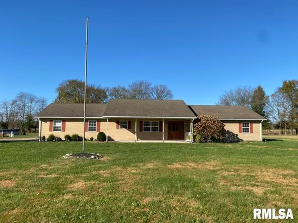 1501 Erinberry St, Marion, IL 62959