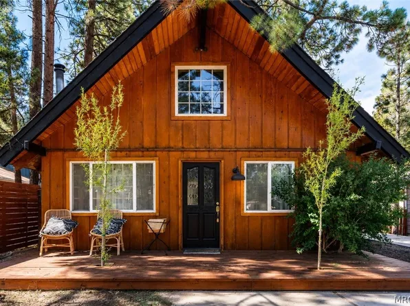 375 W Tiger Lily Dr, Big Bear City, CA 92314