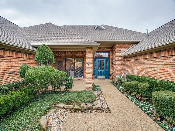 2nd image of 4154 Briargrove Ln