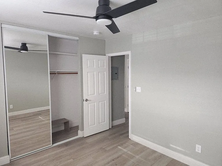 229 Tennessee St #D — Photo 15