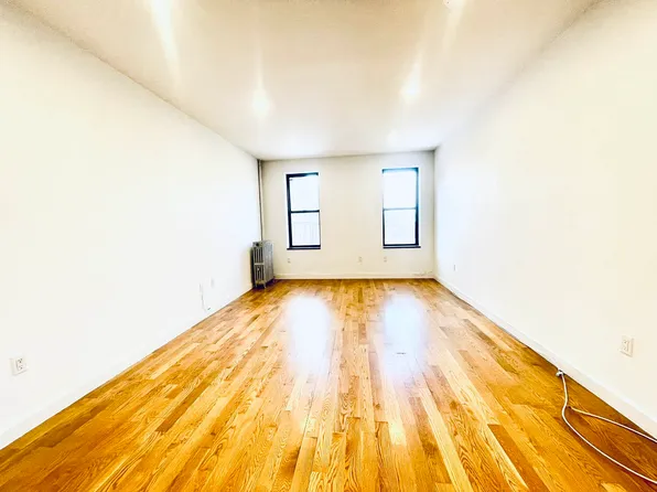 3971 Gouverneur Avenue 6K image 2 of 14