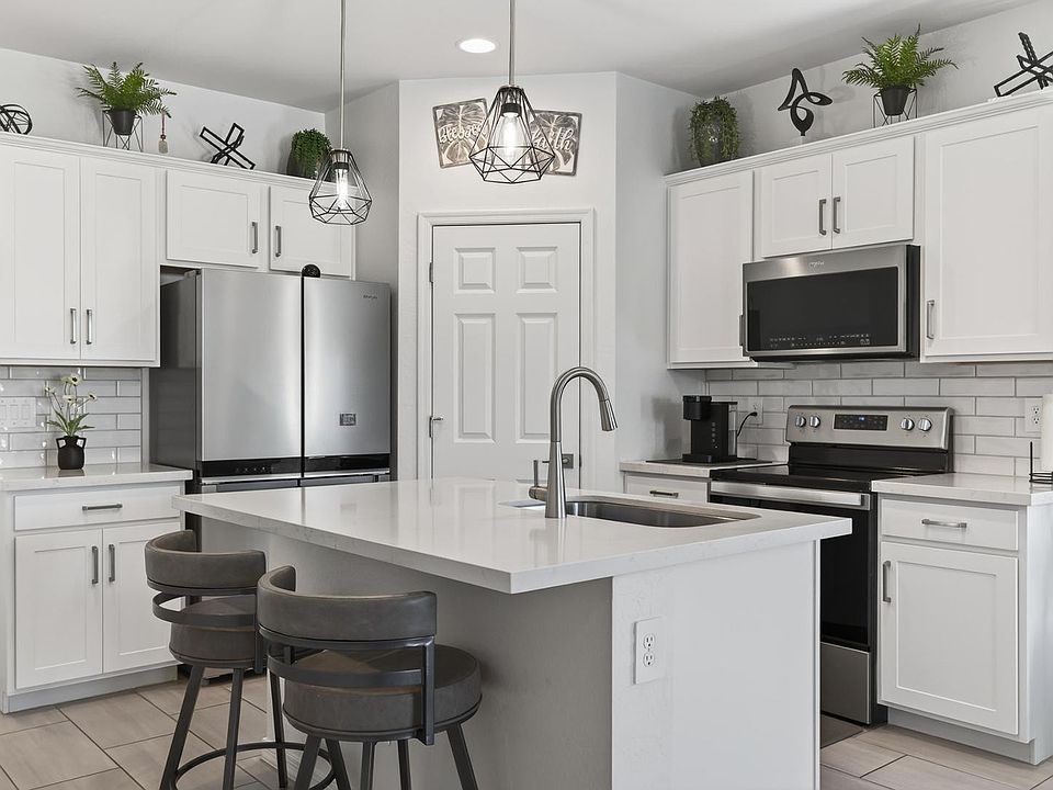1st image of 36354 W San Clemente Ave