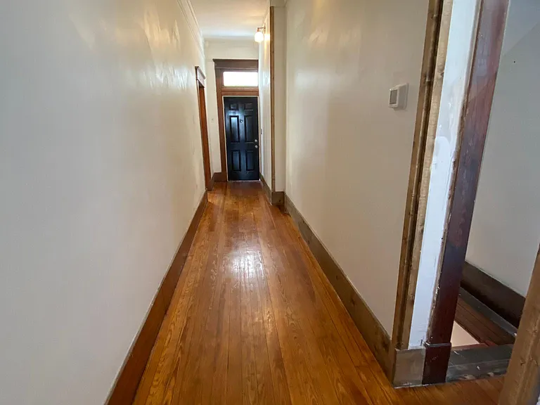 306 W 40th St #B — Photo 11