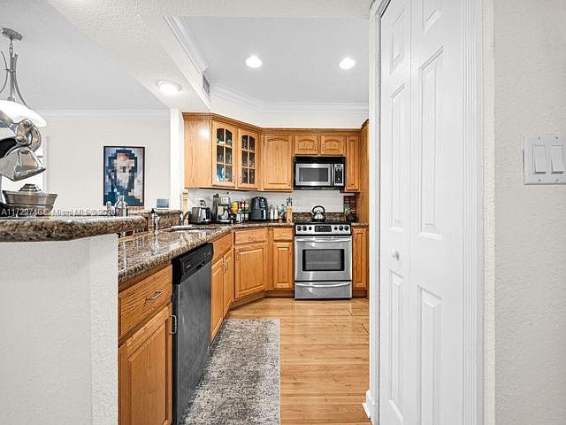 1st image of 1501 E Broward Blvd