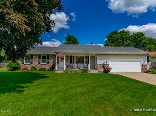 7470 Brower Ln, Jenison, MI