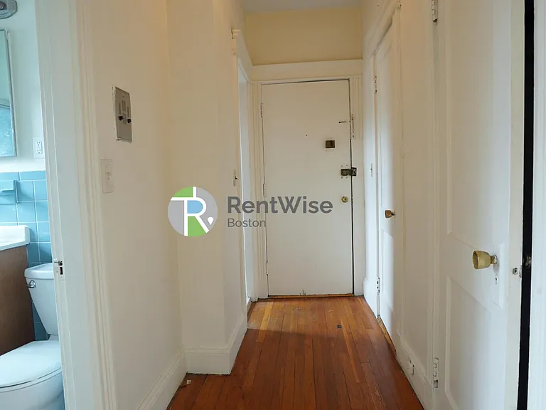 1148 Commonwealth Ave #28 — Photo 4