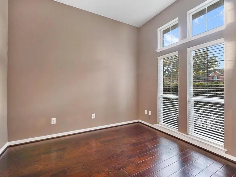 13607 Caney Springs Ln — Photo 2