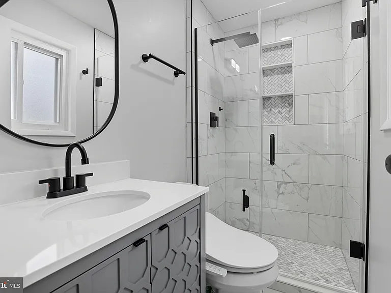 5023 King Richard Dr — Photo 16