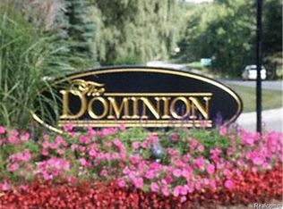 9219 Northpointe Rdg, Brighton, MI 48114