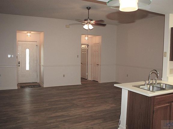 3rd image of 112 Wolfe St #1