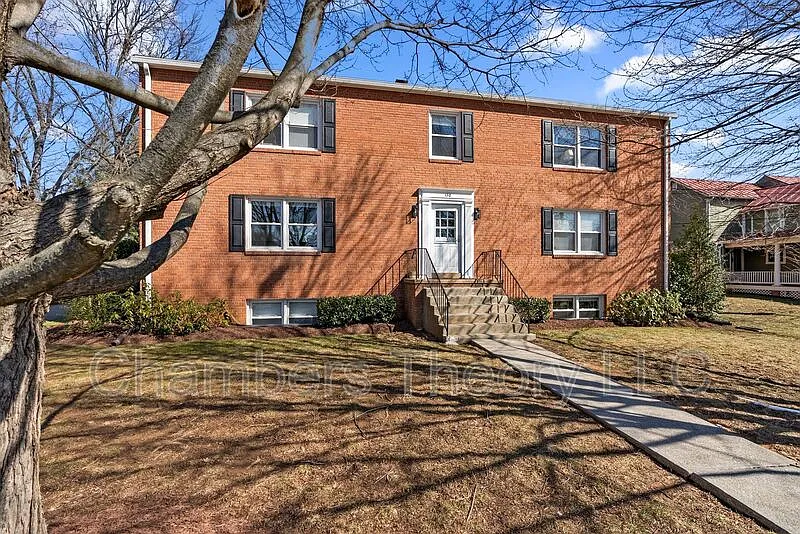 Building Photo - 130 S 29th St #5