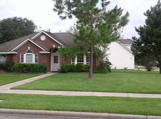 1101 Glenshannon Ave, Friendswood, TX 77546