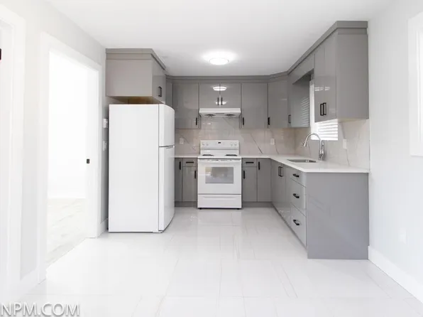 55XX Melbourne St #3, Vancouver, BC V5R 4L7